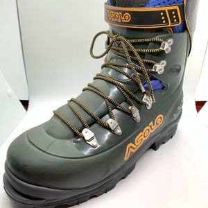 ASOLO Mountaineering Boot